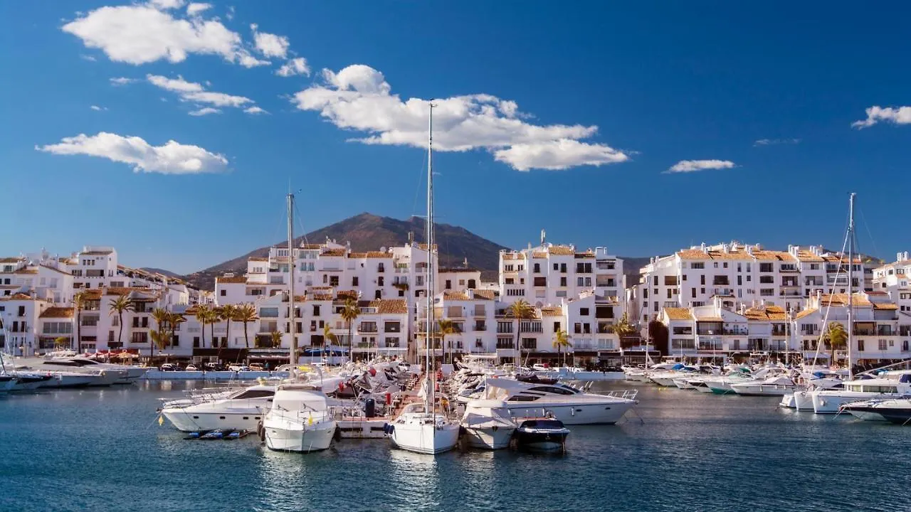 Apartment Oleholidays Genova Junto A Marriot Marbella